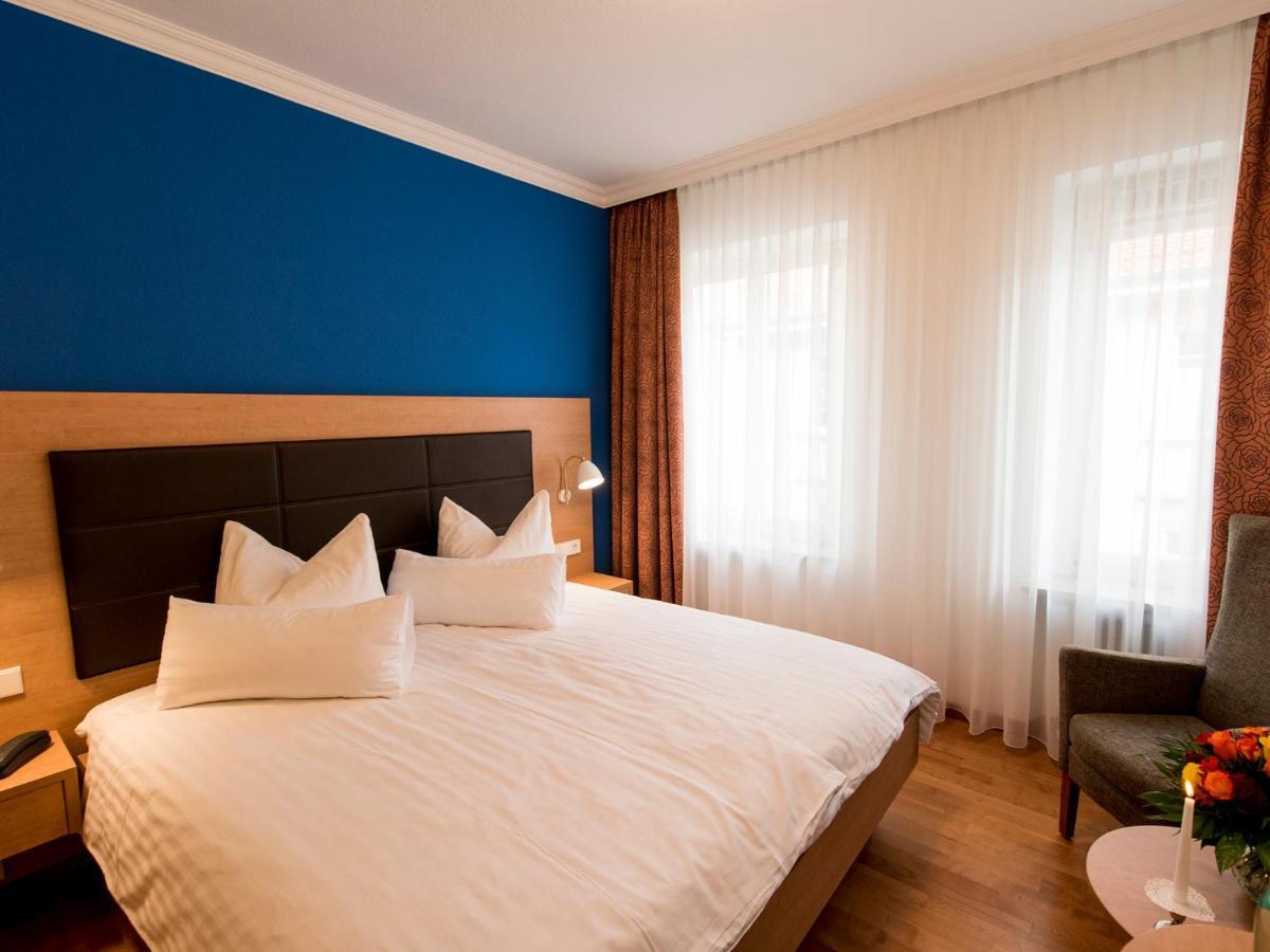 Hotel Ochsen Uberlingen Bagian luar foto