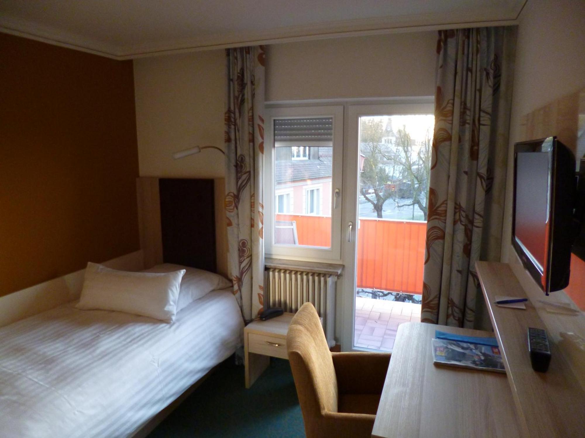 Hotel Ochsen Uberlingen Ruang foto