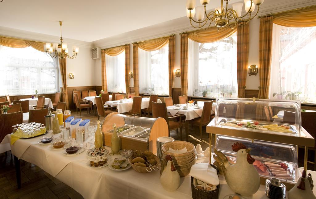 Hotel Ochsen Uberlingen Bagian luar foto