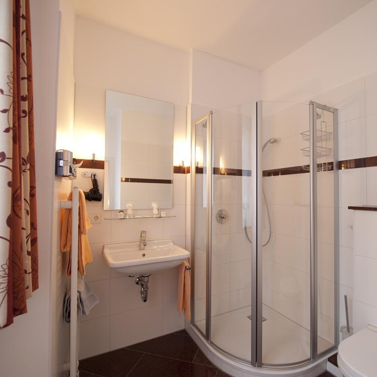 Hotel Ochsen Uberlingen Ruang foto